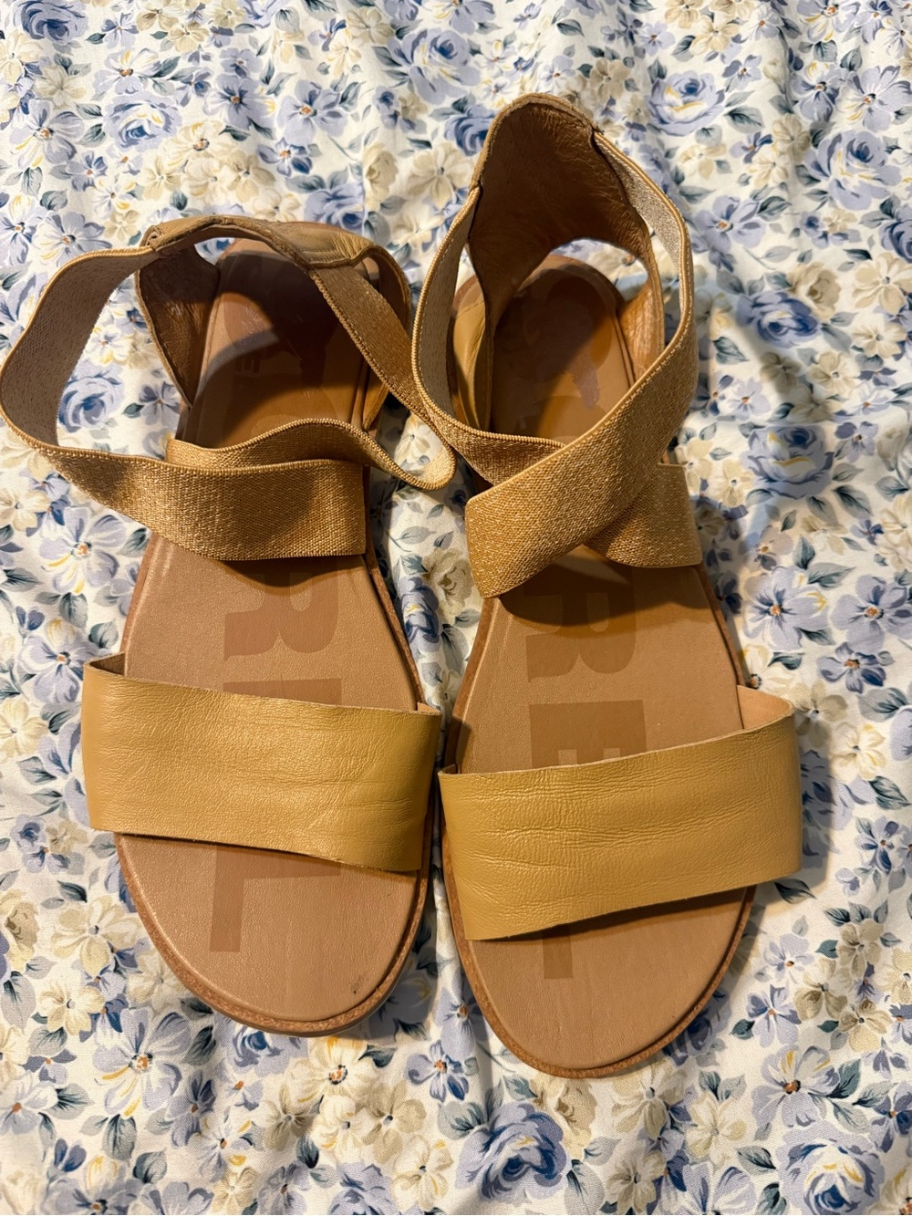 Women's Tan Leather Strap Sorel Sandals